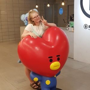 Meet your Posher, Hannah